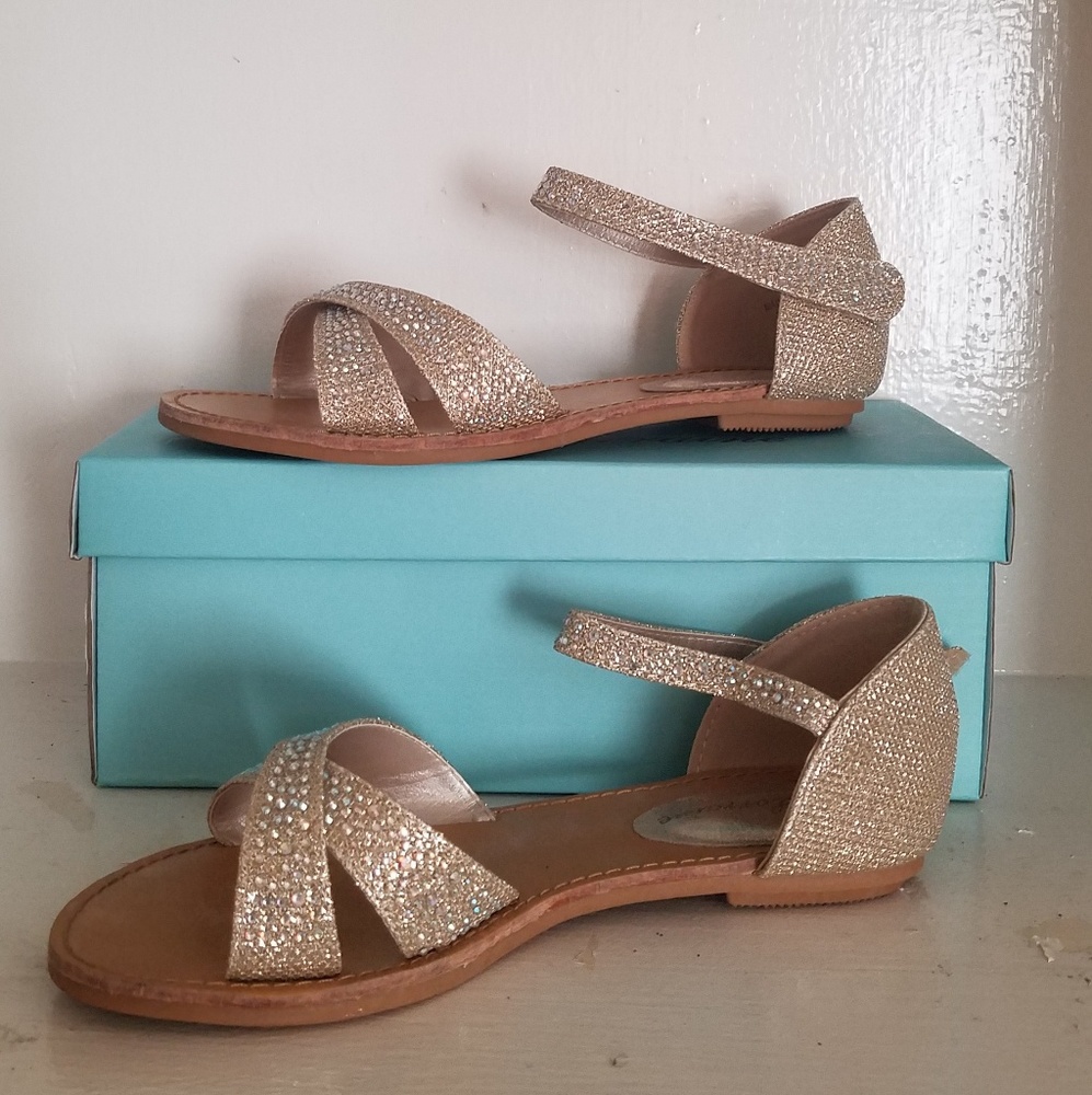 Girl sandals
